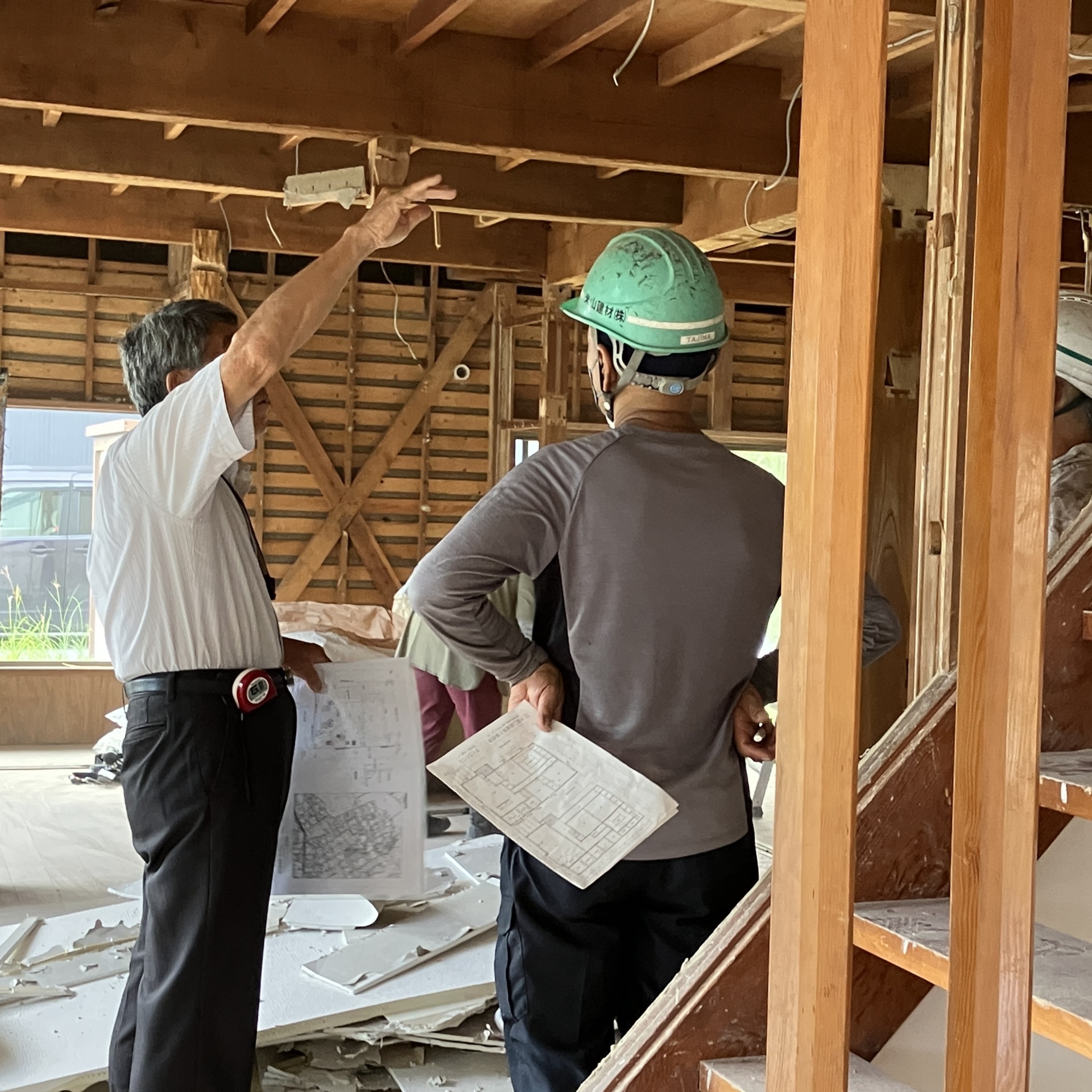 軽井沢で「長期優良住宅化リフォーム」　解体工事